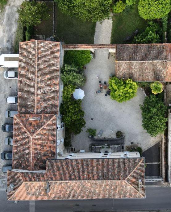 Gîte Le Bonheur Hiersac Extérieur photo